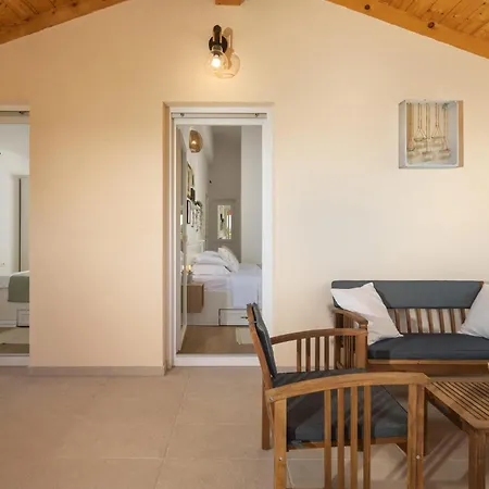 4 Bedroom Lovely In Pusti